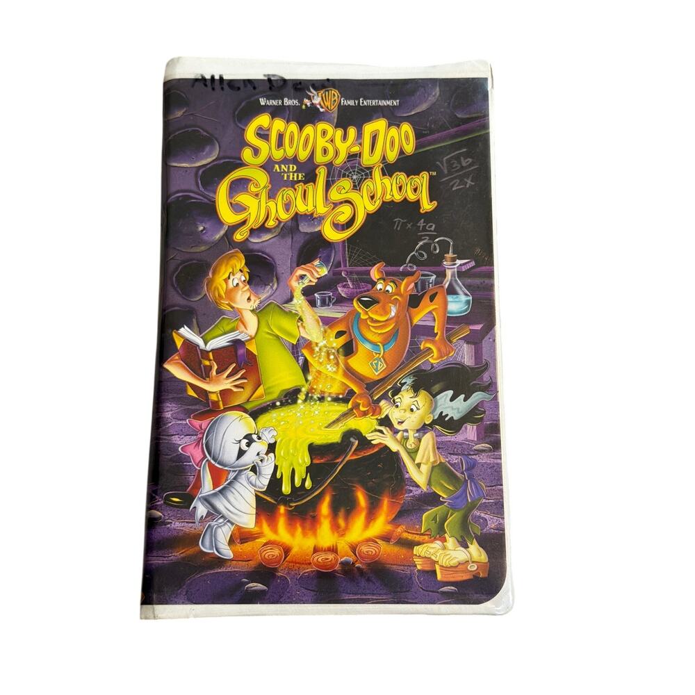 vtg 2001 Scooby Doo and the Ghoul School VHS clamshell Warner Bros.